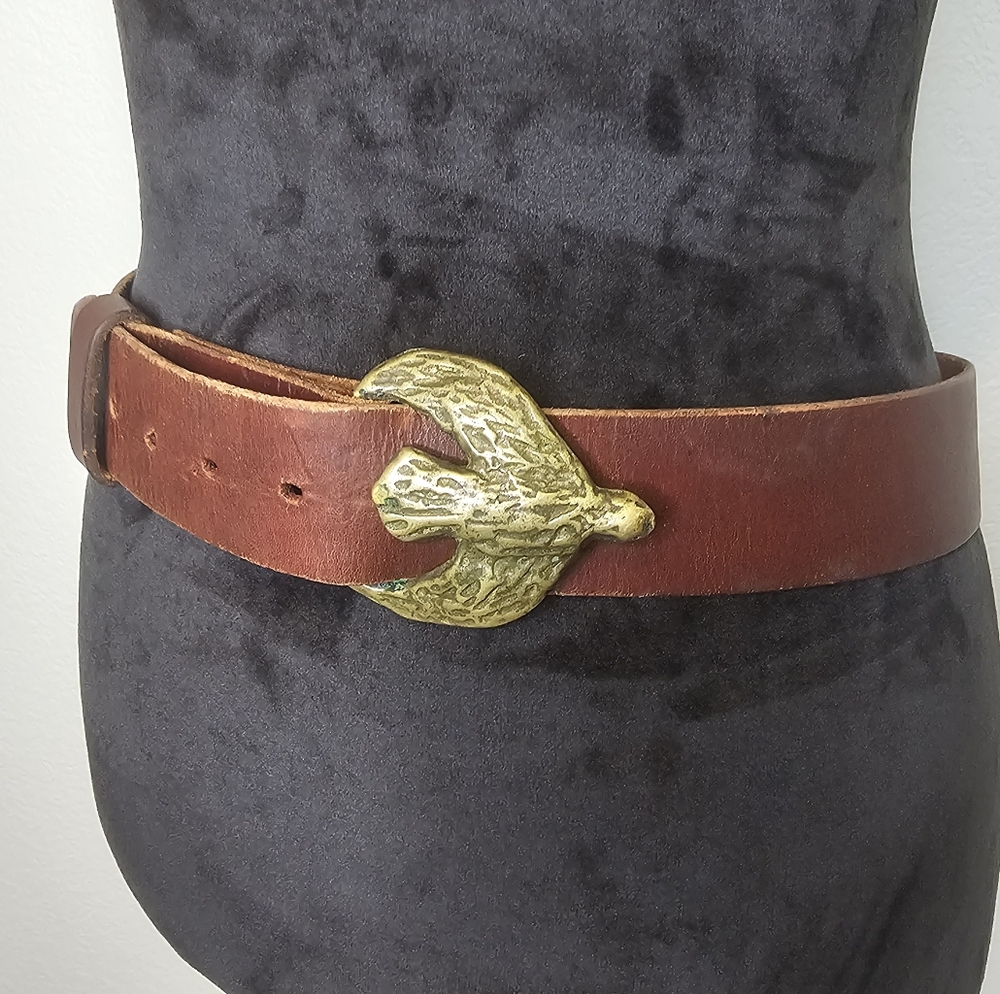 Dove Bird Hammered Buckle Brown Leather Belt